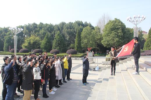 太阳成集团tyc9728红安新闻.JPG